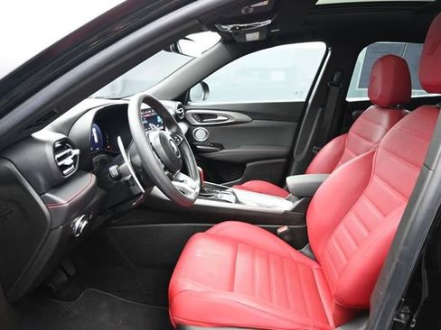 Used 2024 Dodge Hornet R/T Plus w/ Tech Pack Plus w/o Parking AWD/4WD image 7
