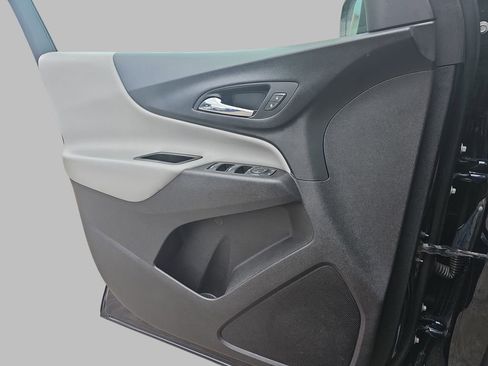 Certified 2021 Chevrolet Equinox LS FWD image 31