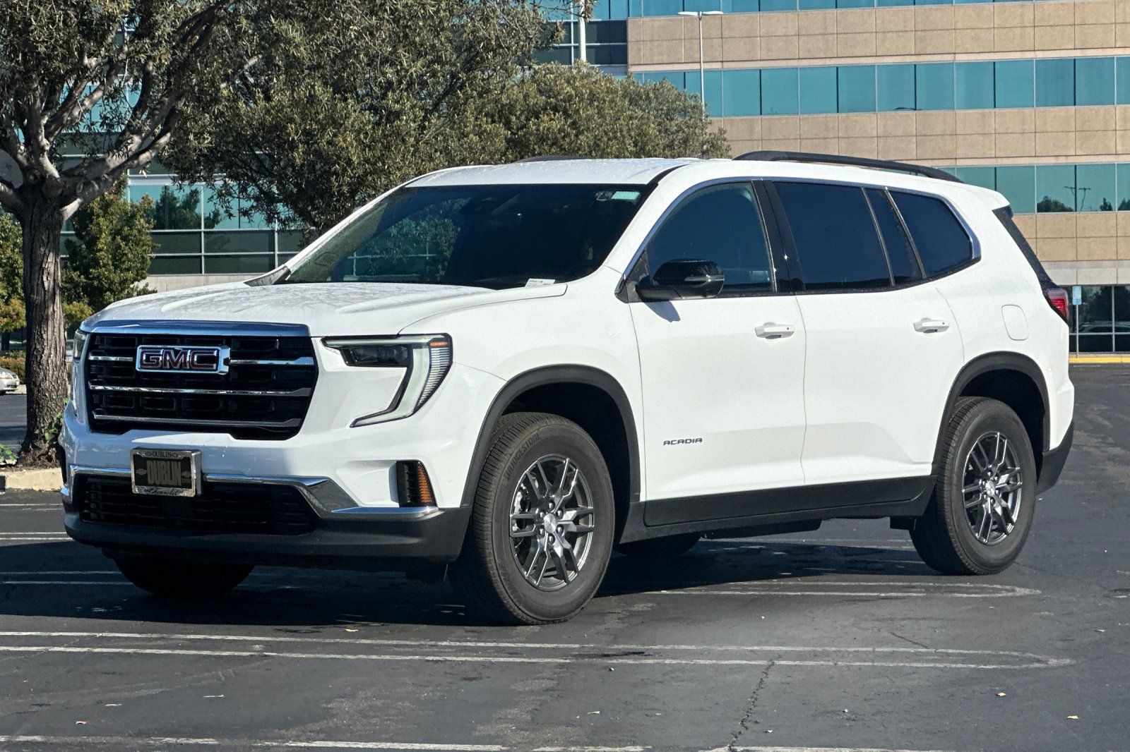 Used 2026 GMC Acadia Elevation FWD image 8