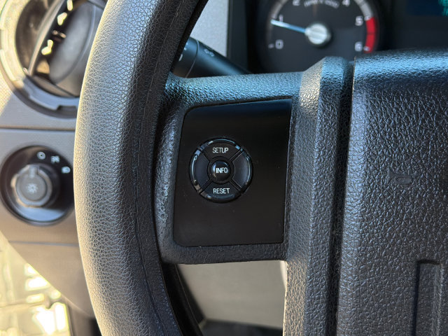 Used 2016 Ford F550 2WD Regular Cab Super Duty image 21