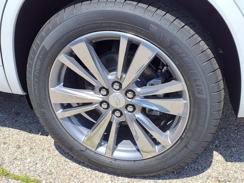 New 2025 Cadillac XT6 Premium Luxury w/ LPO, Floor Liner Package image 7