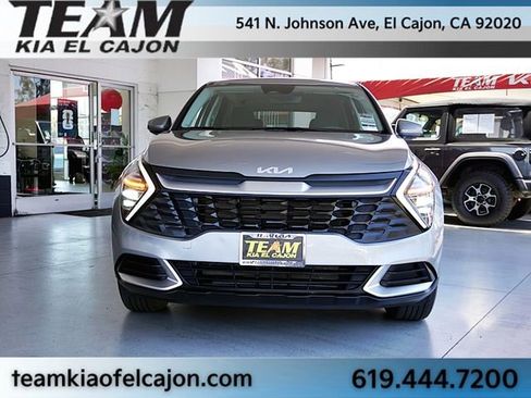 Certified 2025 Kia Sportage LX FWD image 4