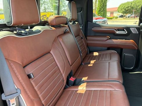 Used 2023 GMC Sierra 1500 Denali Ultimate AWD/4WD image 28