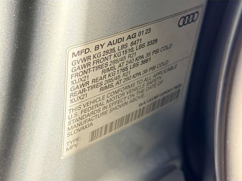 Used 2023 Audi Q8 Premium w/ Convenience Package AWD/4WD image 33