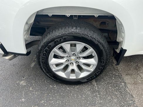 Used 2019 Chevrolet Silverado 1500 Custom w/ Custom Value Package image 22