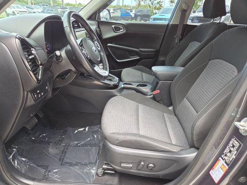 Used 2021 Kia Soul EX FWD image 28