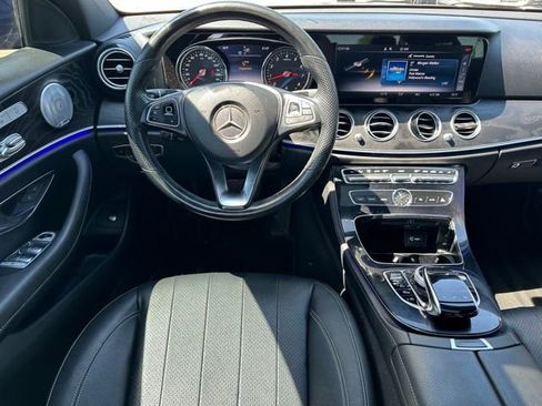 Used 2017 Mercedes-Benz E 300 4MATIC image 13