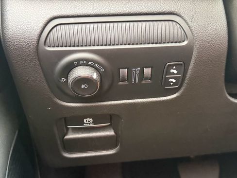 Used 2022 Jeep Wagoneer Series II RWD image 34