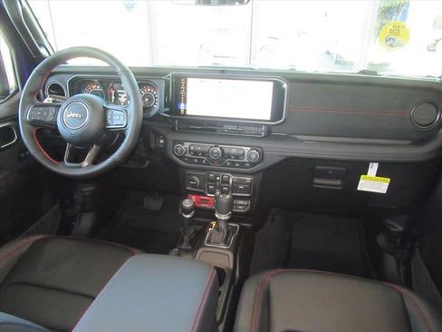 New 2026 Jeep Wrangler Unlimited Rubicon 392 w/ Quick Order Package 27X Moab AWD/4WD image 13