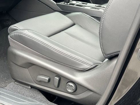 New 2026 Subaru Outback Touring XT image 21