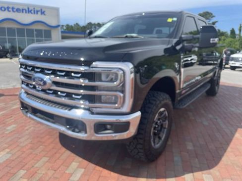 Used 2024 Ford F250 Lariat w/ Lariat Ultimate Package AWD/4WD image 1