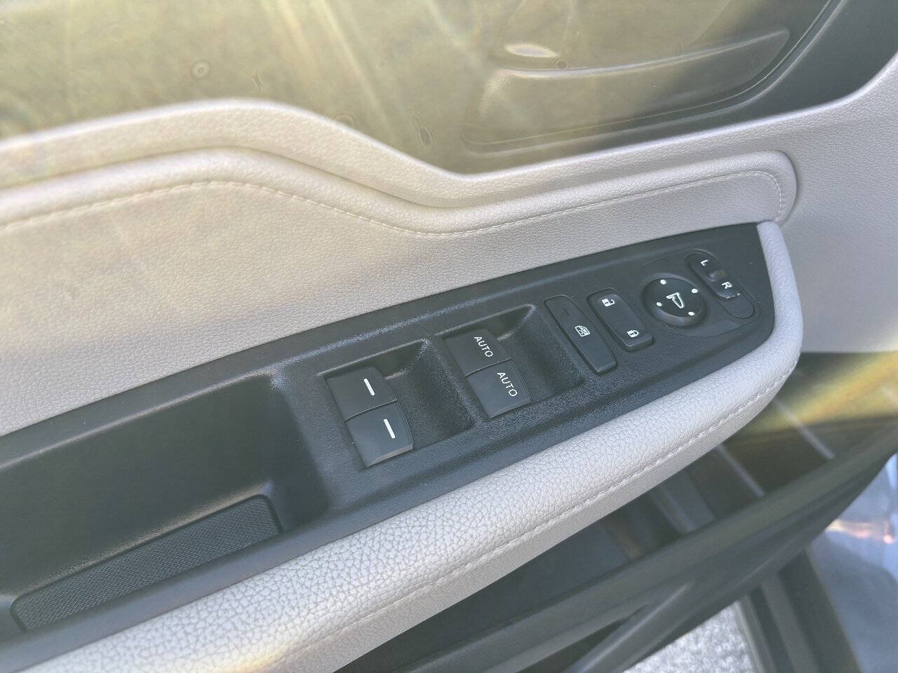 Used 2022 Honda Odyssey LX image 14