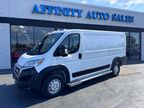 Used 2023 RAM ProMaster 2500 image 2