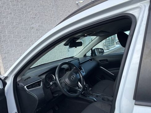 Used 2022 Toyota Corolla Cross LE image 7