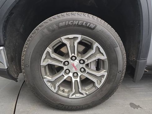 Used 2025 GMC Sierra 1500 SLT image 15