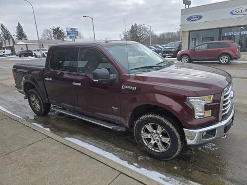 Used 2015 Ford F150 XLT w/ Equipment Group 302A Luxury image 4