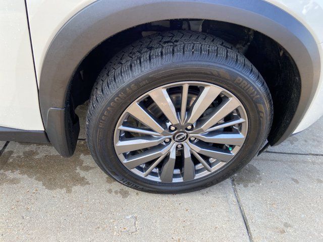 Used 2024 Nissan Pathfinder SL w/ SL Premium Package FWD image 32