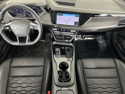 Used 2022 Audi e-tron GT Prestige w/ Prestige Package image 12