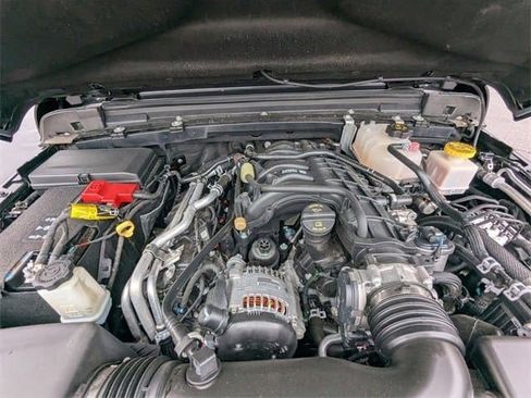 Used 2023 Jeep Gladiator Mojave w/ Cold Weather Group image 27