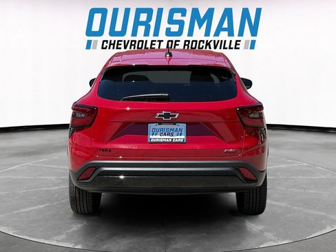 New 2026 Chevrolet Trax RS w/ Sunroof Package FWD image 5