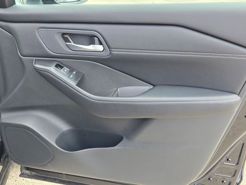 Used 2026 Nissan Rogue SL AWD/4WD image 7