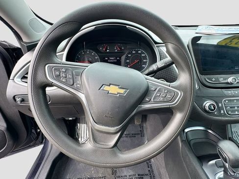 Used 2023 Chevrolet Malibu LT FWD image 11