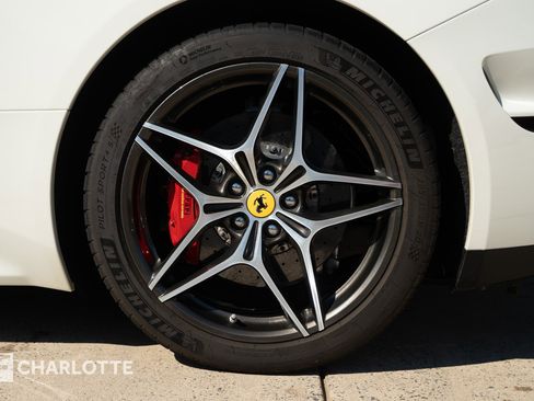 Used 2016 Ferrari California T image 10
