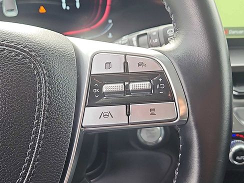 Used 2024 Kia Telluride LX AWD/4WD image 21