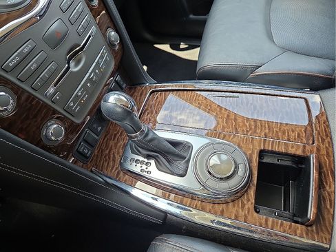 Used 2019 Nissan Armada SL w/ Premium Package RWD image 25