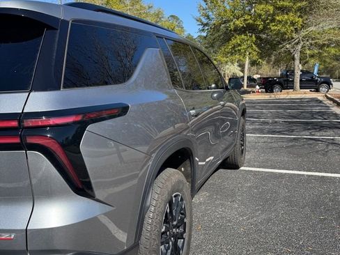 Used 2025 Chevrolet Traverse Z71 w/ Driver Confidence Package image 5