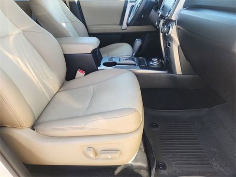 Used 2022 Toyota 4Runner SR5 Premium image 28