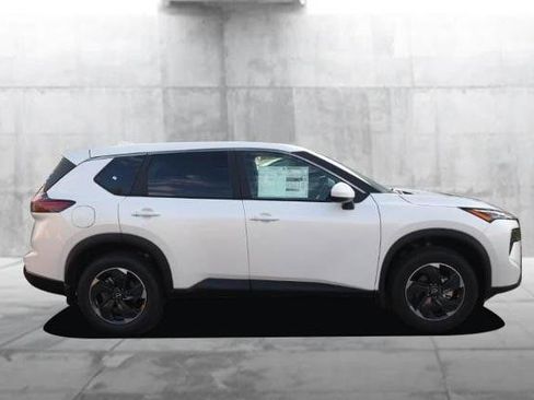 New 2026 Nissan Rogue SV image 5