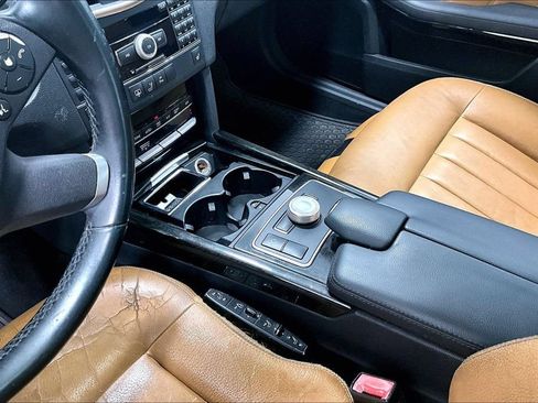 Used 2010 Mercedes-Benz E 350 Sedan image 14