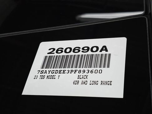Used 2023 Tesla Model Y Long Range AWD/4WD image 34