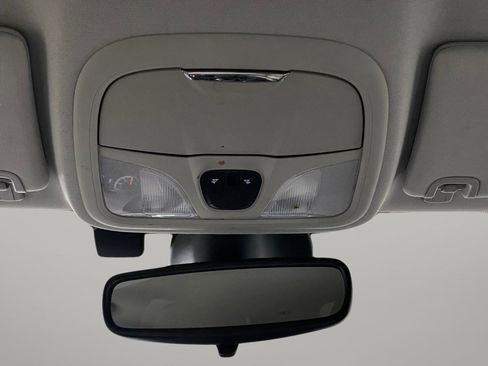 Used 2021 Jeep Cherokee Latitude Plus AWD/4WD image 16