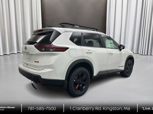 New 2026 Nissan Rogue SV AWD/4WD image 5