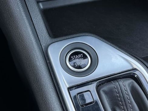 Used 2025 Nissan Sentra SV image 30