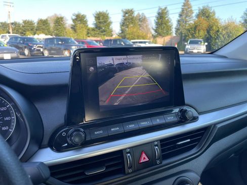 Used 2023 Kia Forte LXS w/ LXS Technology Package image 17