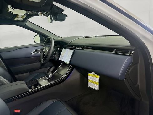 Used 2026 Land Rover Range Rover Velar Dynamic SE image 29