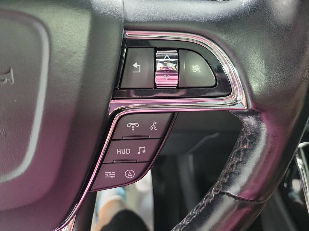 Used 2022 Lincoln Navigator Reserve AWD/4WD image 41