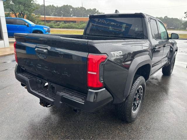Used 2025 Toyota Tacoma TRD Off-Road AWD/4WD image 10