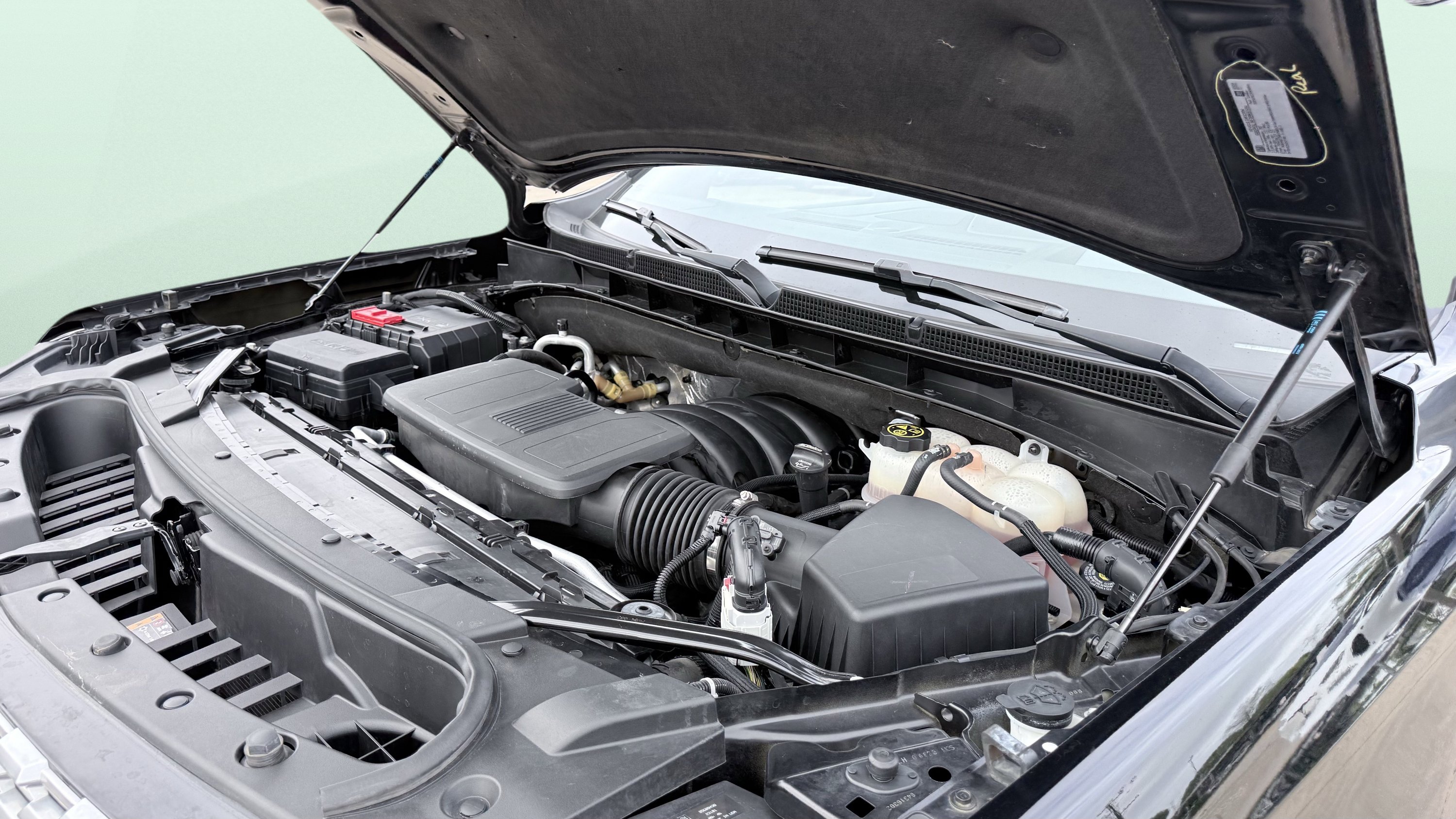 Used 2023 GMC Yukon Denali RWD image 16