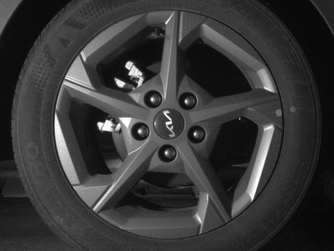 Used 2025 Kia K4 LXS image 15