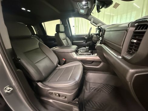 Certified 2023 Chevrolet Silverado 1500 LTZ w/ Technology Package AWD/4WD image 27