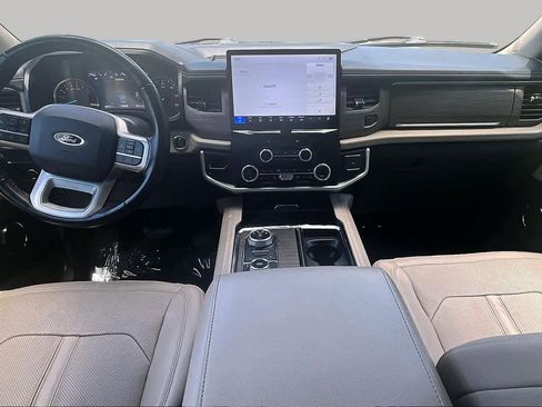 Used 2023 Ford Expedition Max Limited AWD/4WD image 16