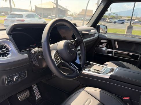 Used 2025 Mercedes-Benz G 550 image 13