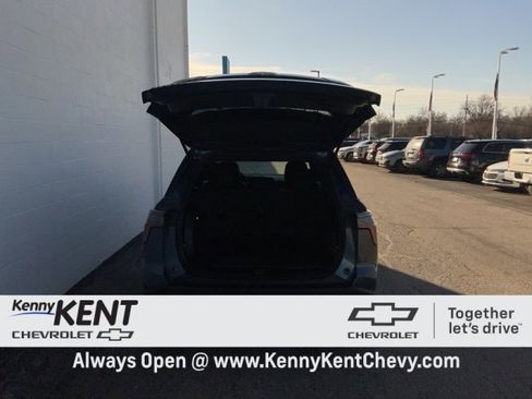 Used 2026 Chevrolet Equinox LT image 8