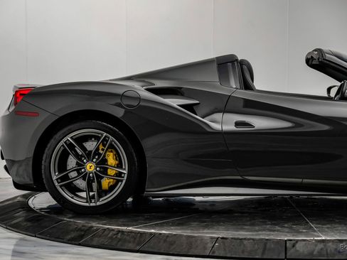 Used 2018 Ferrari 488 Spider RWD image 29