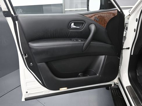 Used 2019 Nissan Armada SL w/ Premium Package AWD/4WD image 14