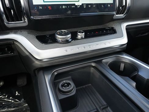 New 2026 Ford Expedition Tremor image 34